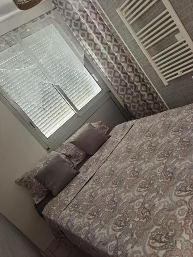 Agreable T1 Bis En Bord De Loire Apartment Blois Exterior photo